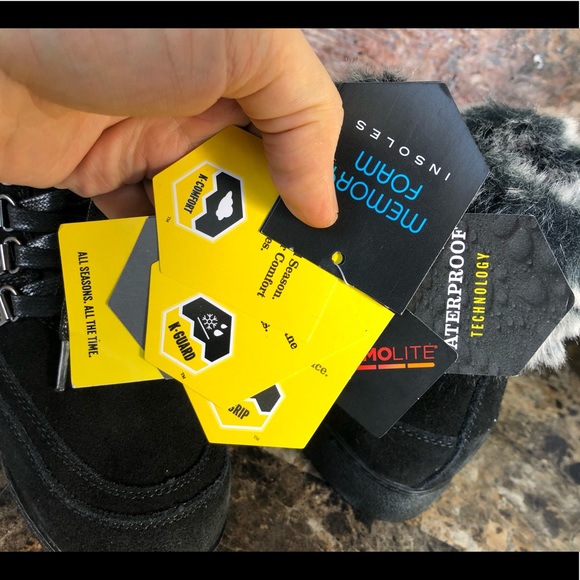 Khombu Women's Francie Boots with Faux Fur Trim - Picture 11 of 12